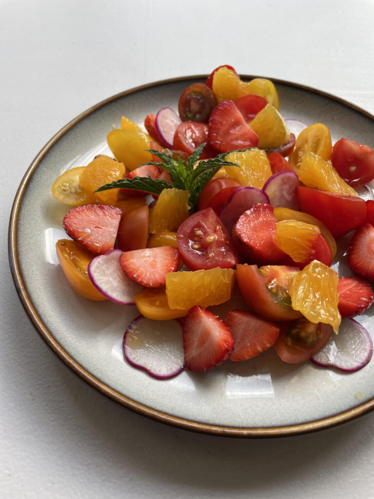 strawberries tomato salad